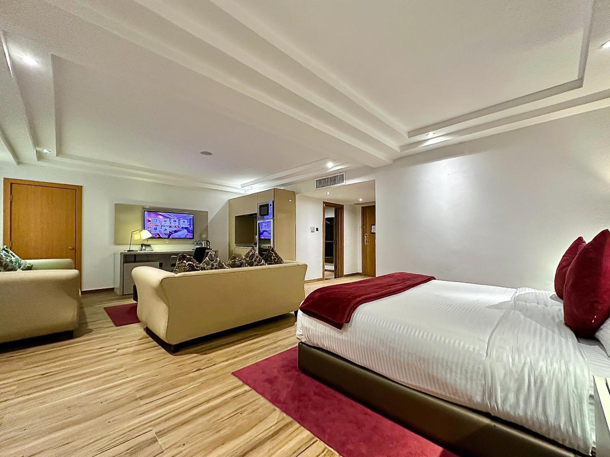 Victoria Crown Plaza Hotel Lagos Buitenkant foto